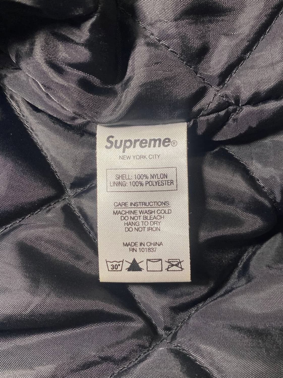 슈프림 'Nobody Gets Hurt' 패치 코치 자켓 상품이미지4