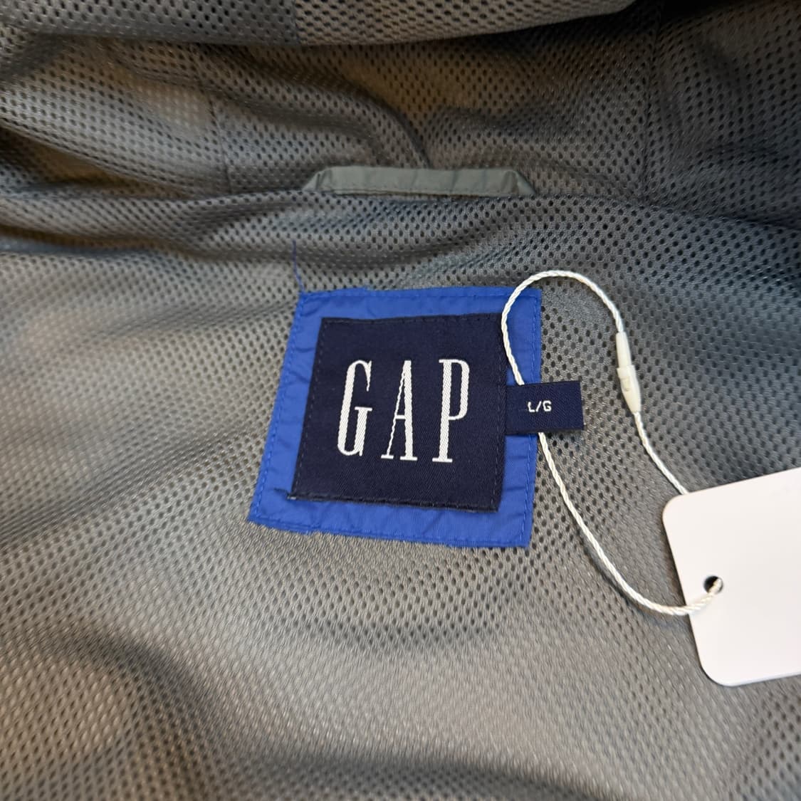 갭 라이트 나일론 윈드 브레이커 상품이미지9