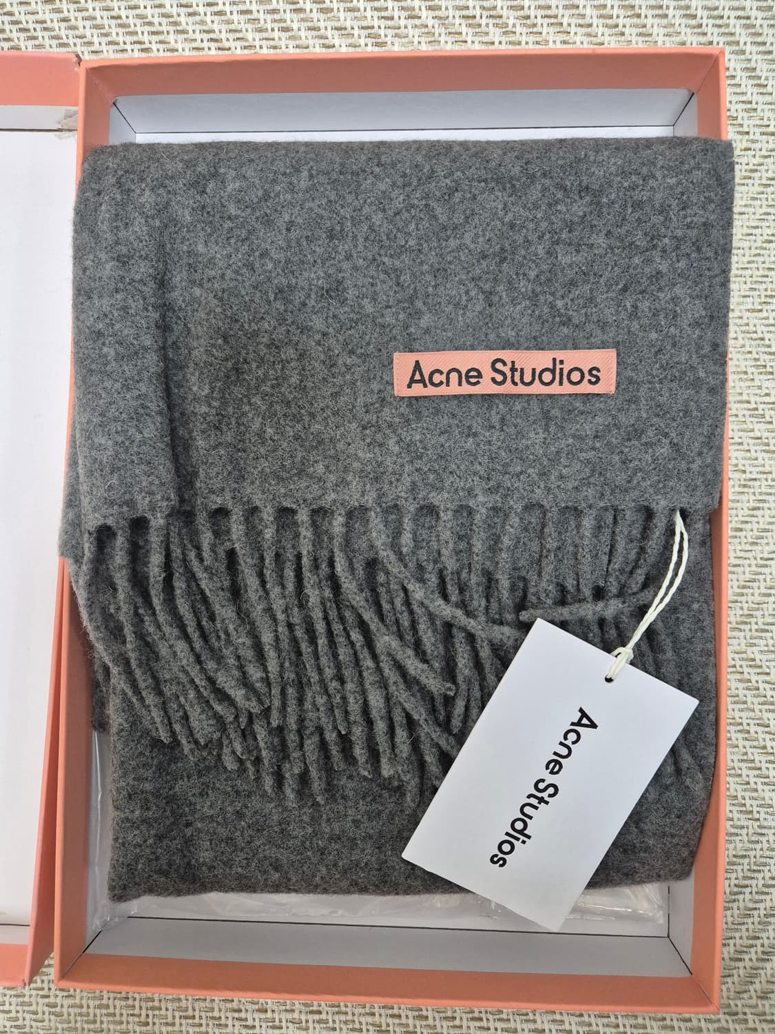 아크네 스튜디오 머플러(새상품) 상품이미지1