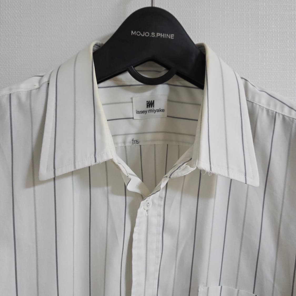 이세이미야케 ISSEY MIYAKE 오버핏 스트라이프 셔츠 판매합니다. 상품이미지2