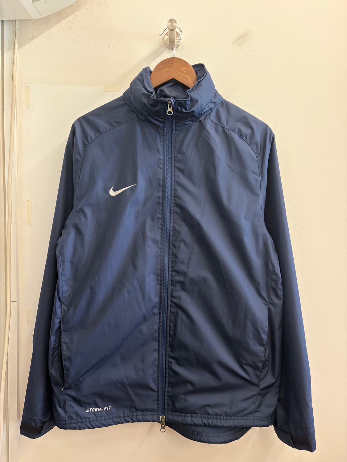 N7. 나이키 바람막이  상품이미지1