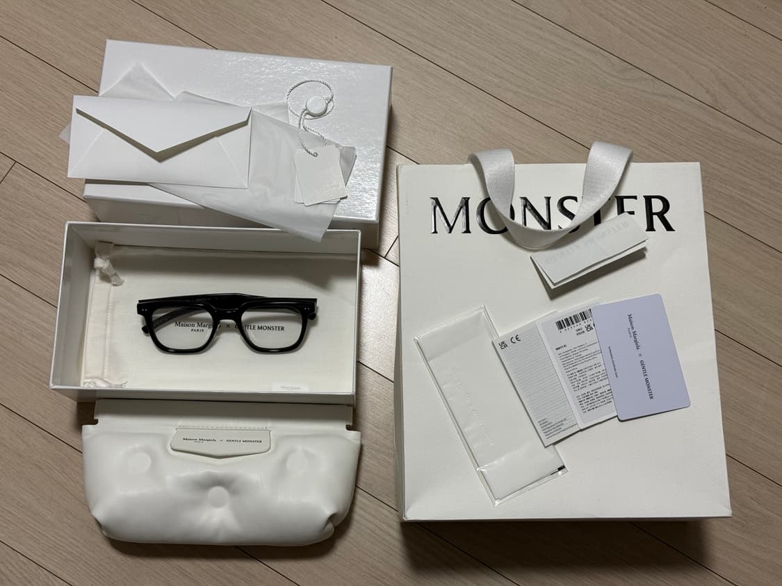 젠틀몬스터x마르지엘라 MM117 블랙 상품이미지1