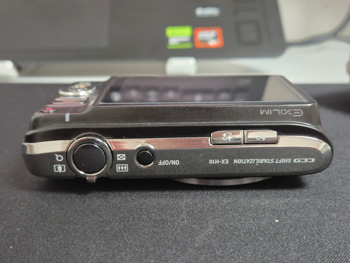 카시오 exilm h10 블랙 빈티지카메라 판매합니다. 상품이미지6