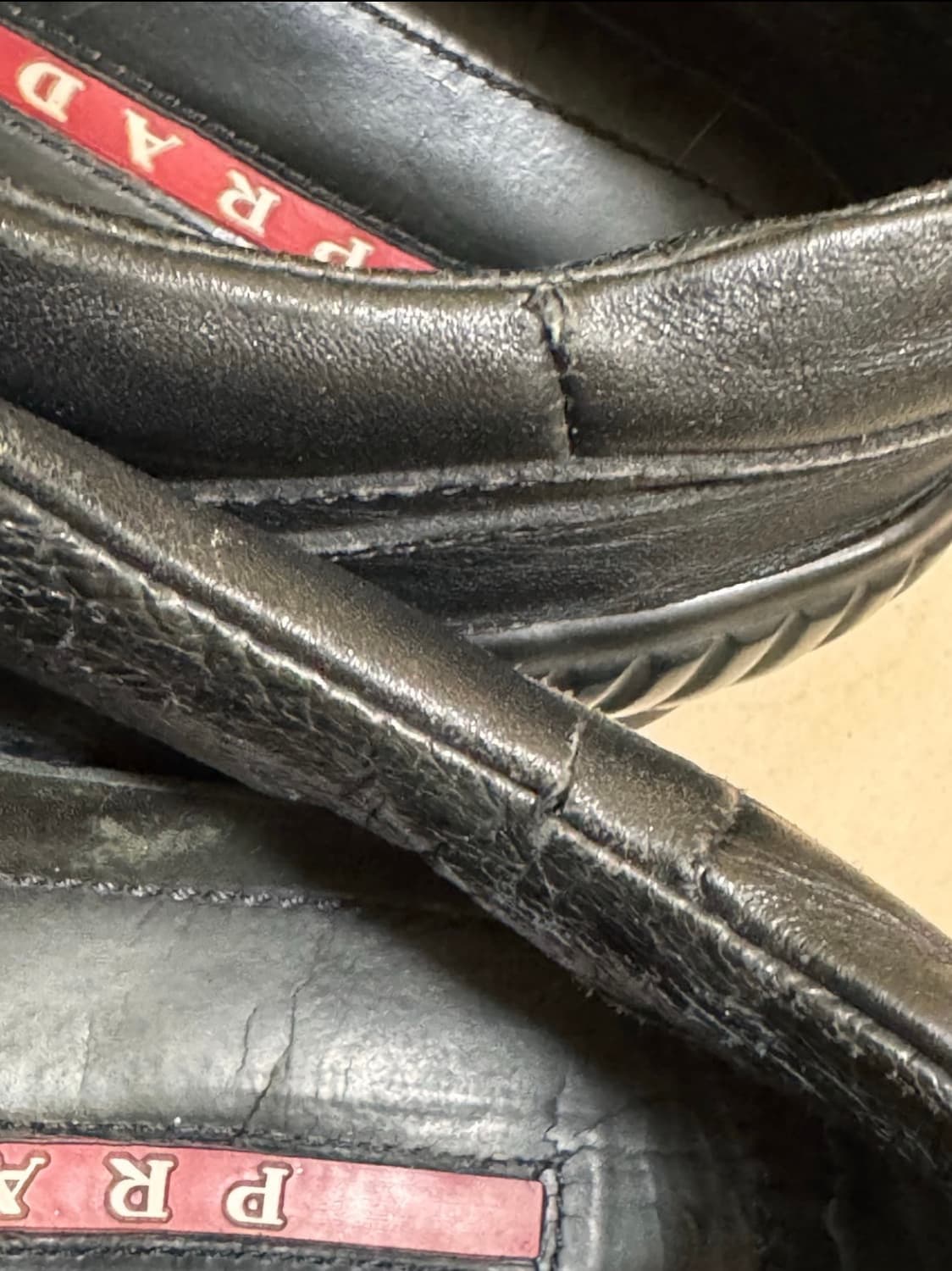 빈티지 프라다 스포츠 스니커즈 265 상품이미지4