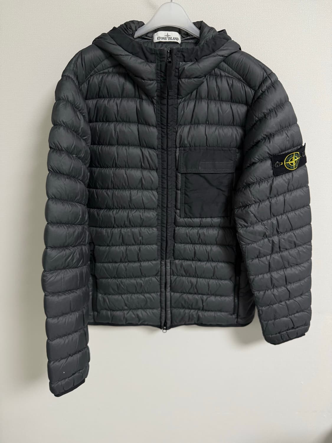 L)스톤아일랜드 18FW 마이크로얀 후드 경량패딩 먹색 상품이미지2