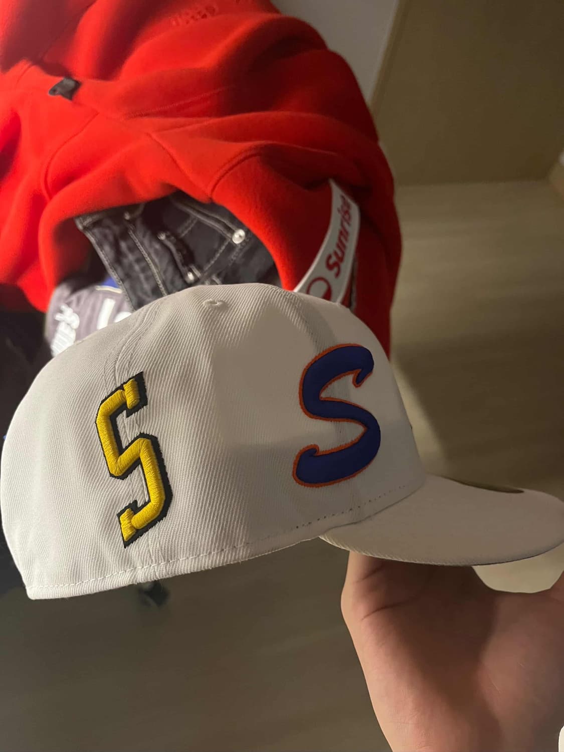 슈프림 뉴에라 상품이미지2