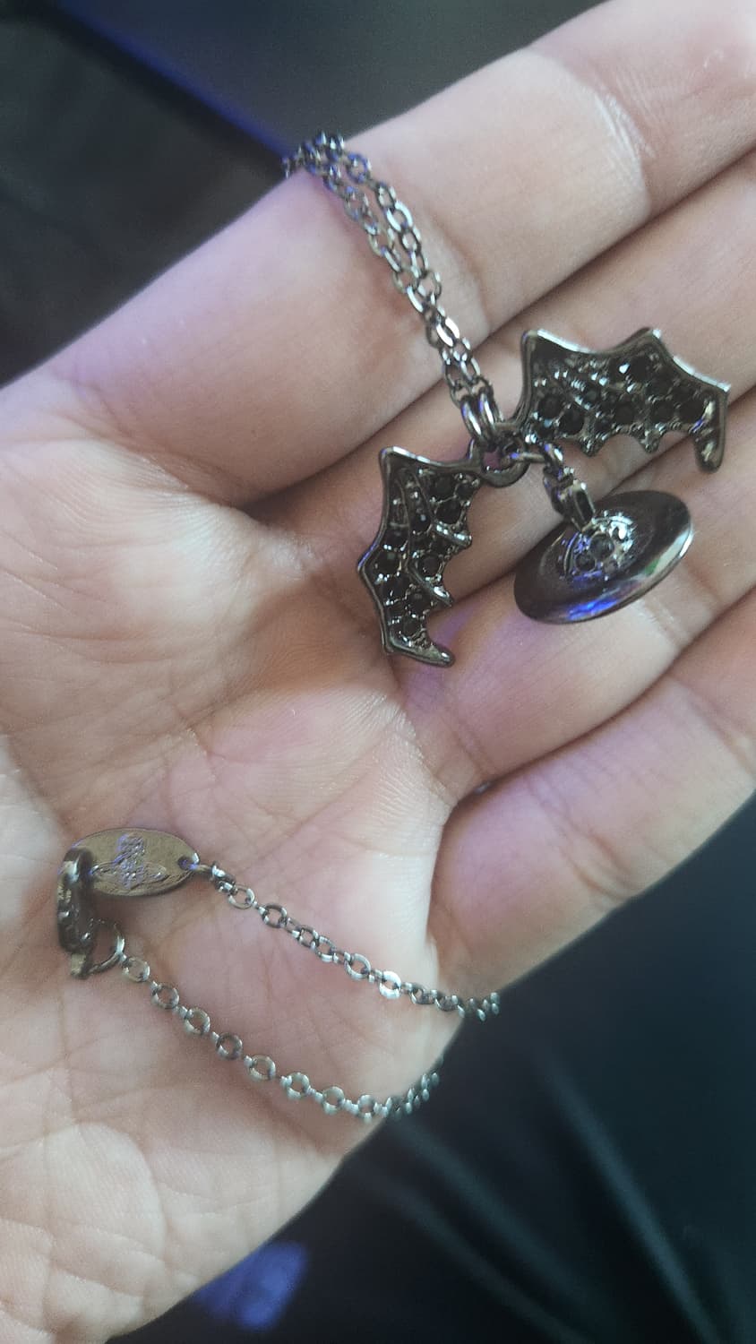 비비안웨스트우드 박쥐 목걸이 상품이미지5