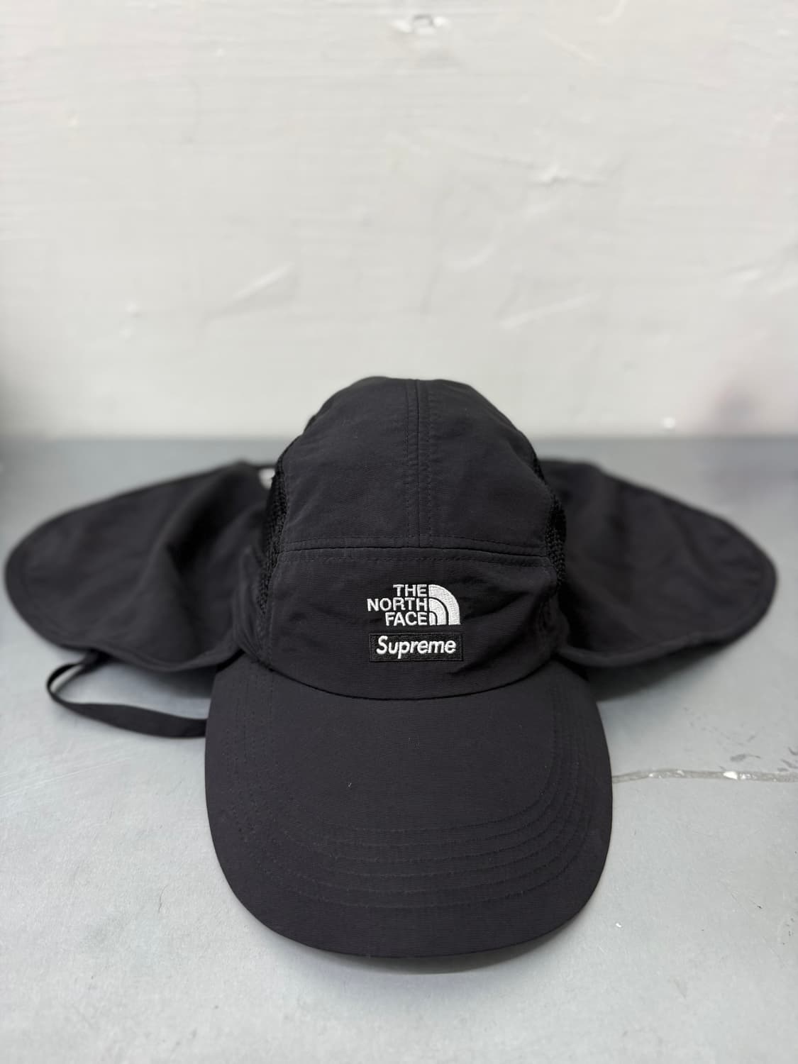 Supreme x The North Face Sunshield Camp 상품이미지2