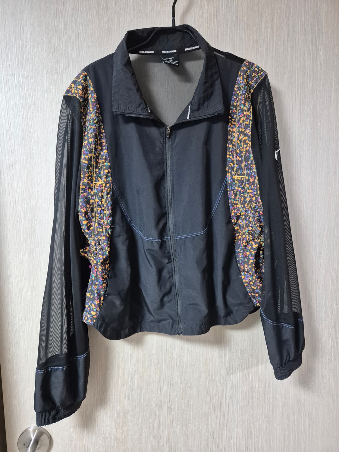 나이키 아이콘 크러쉬 우븐 러닝 자켓 m 상품이미지2