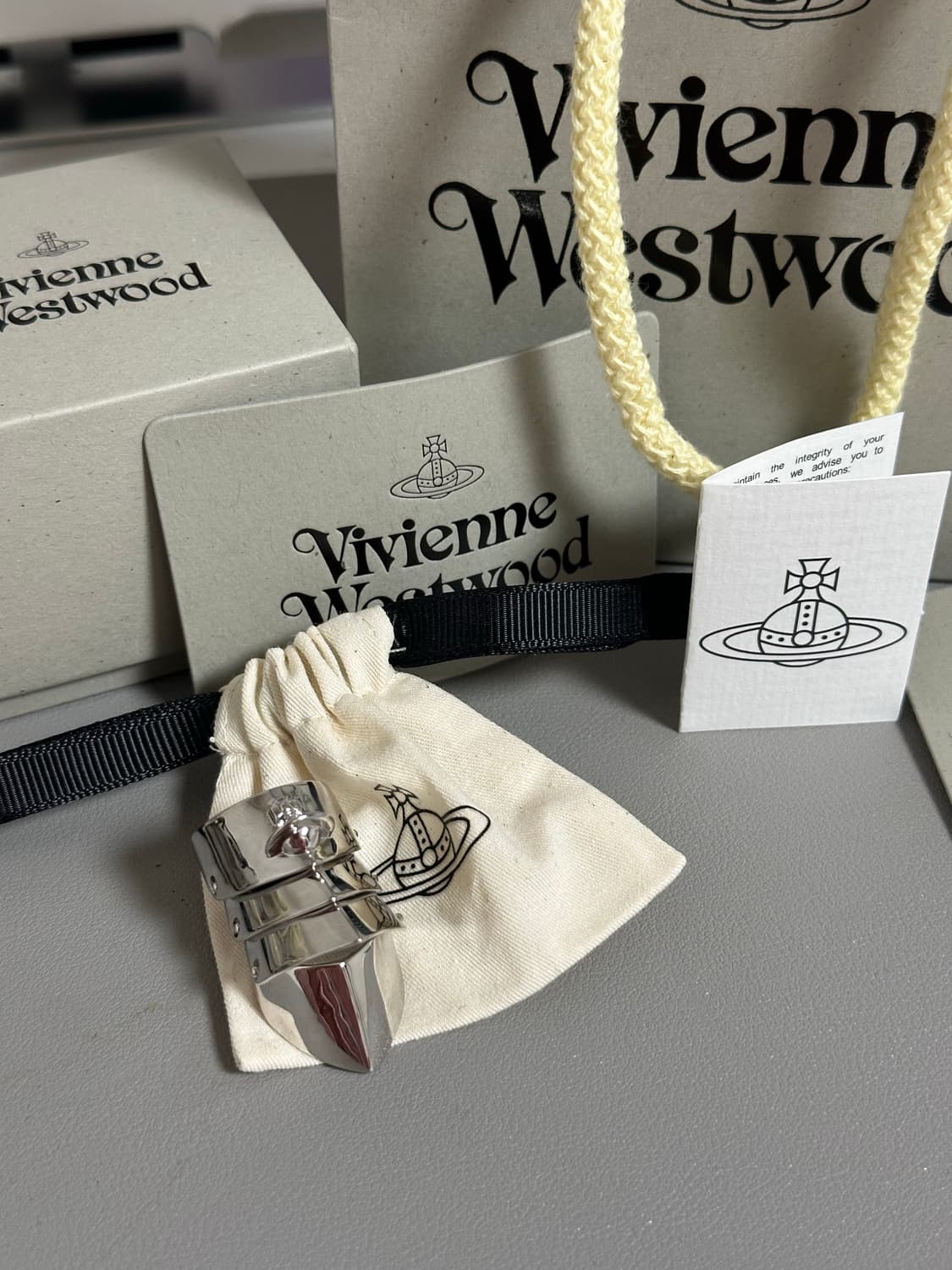 🤍비비안 웨스트우드 아머 링 실버 L🤍 상품이미지1