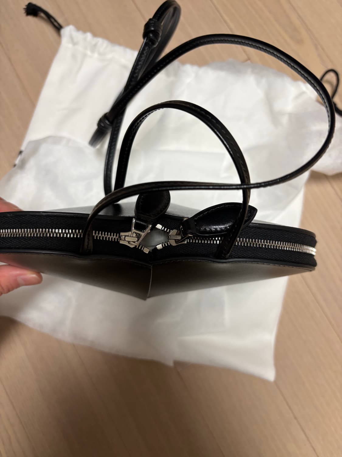 알라이아 하트백 상품이미지5