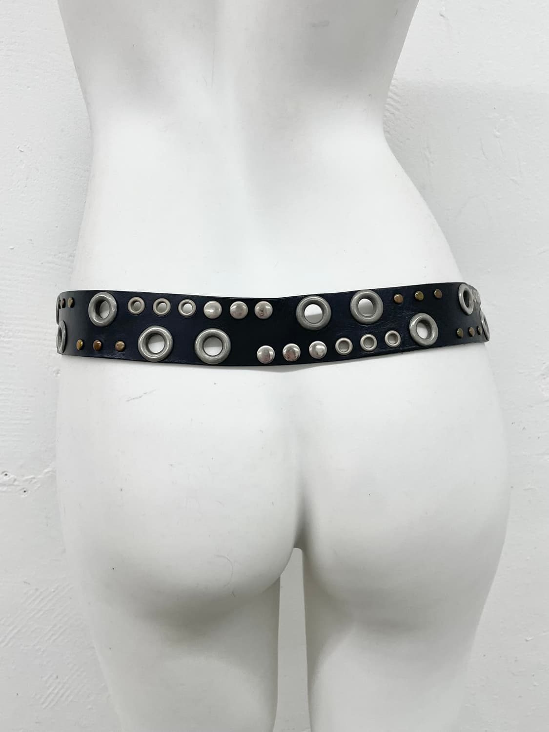 리얼레더 펀칭 버클 벨트 상품이미지3