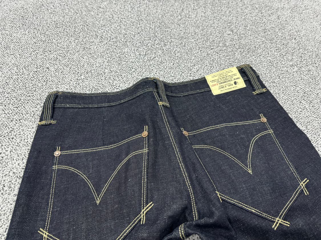 [데드스탁] 리바이스 엔지니어드진 00s 데님 상품이미지5