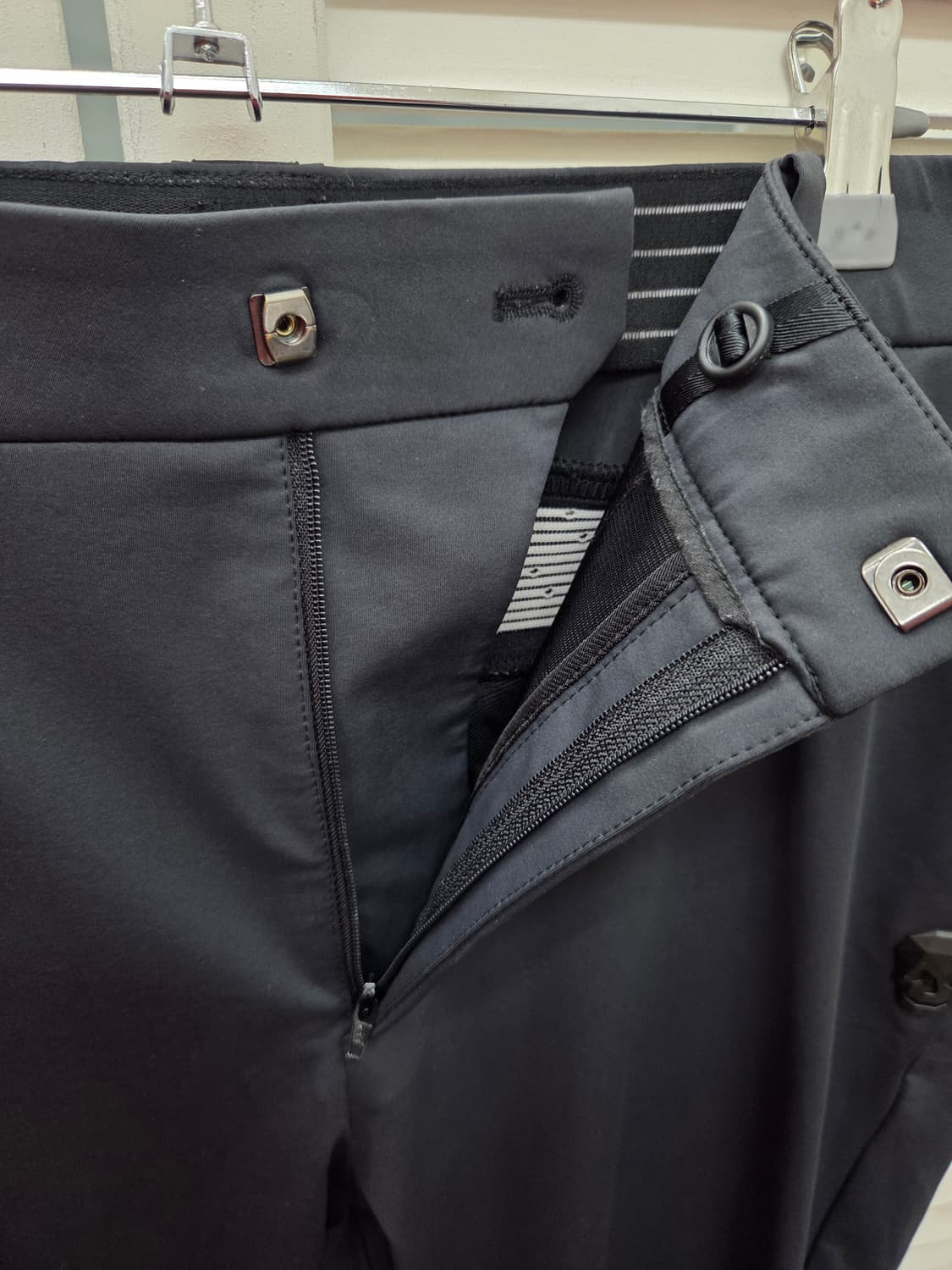 어메이징크리 에어로핏 아코디오 골프 팬츠 상품이미지3