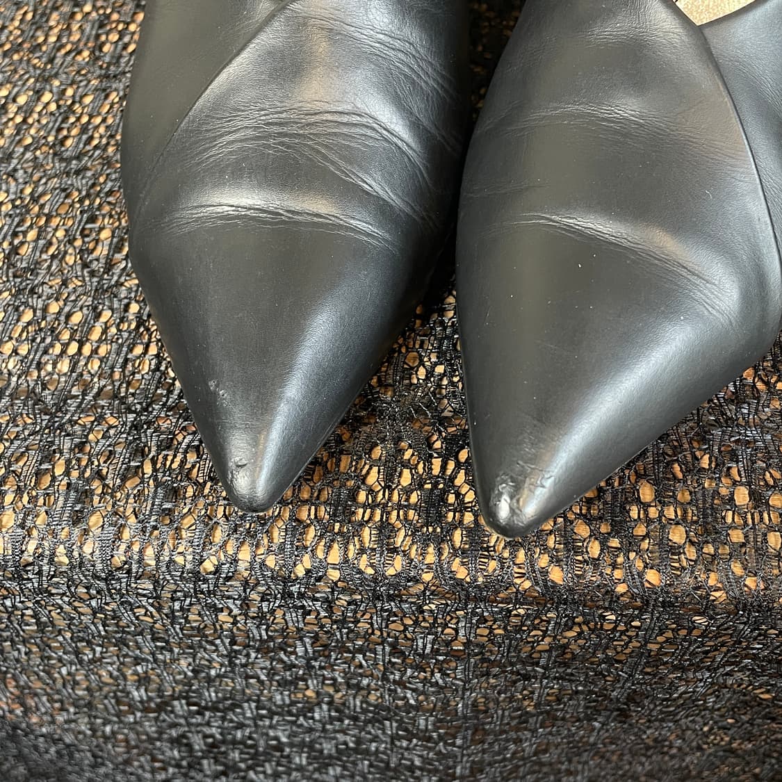 지방시 딥 브이넥 힐 상품이미지4