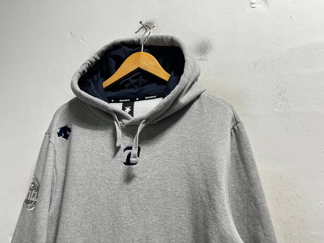 110 NC다이노스 데상트 후드티 정품 상품이미지2