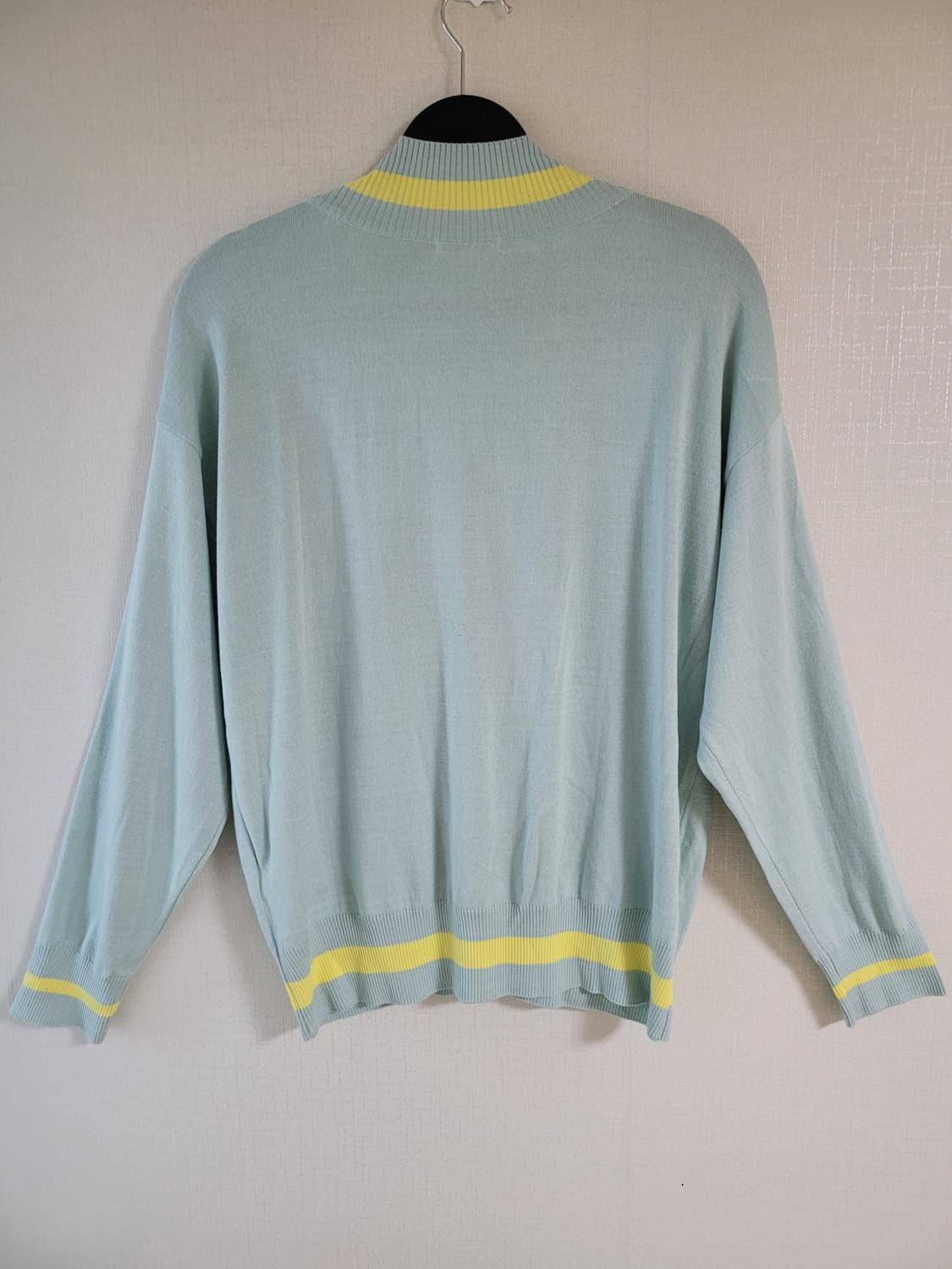 clove 클로브 이현이 테니스룩 브이넥 니트 상품이미지7