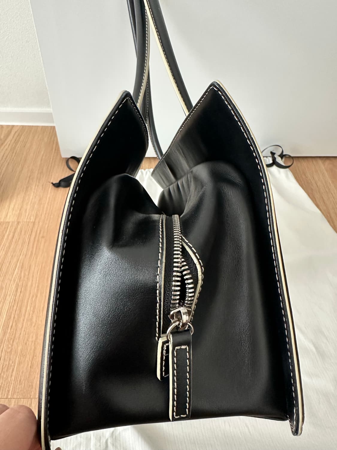 마지셔우드 보스턴백 블랙 상품이미지9