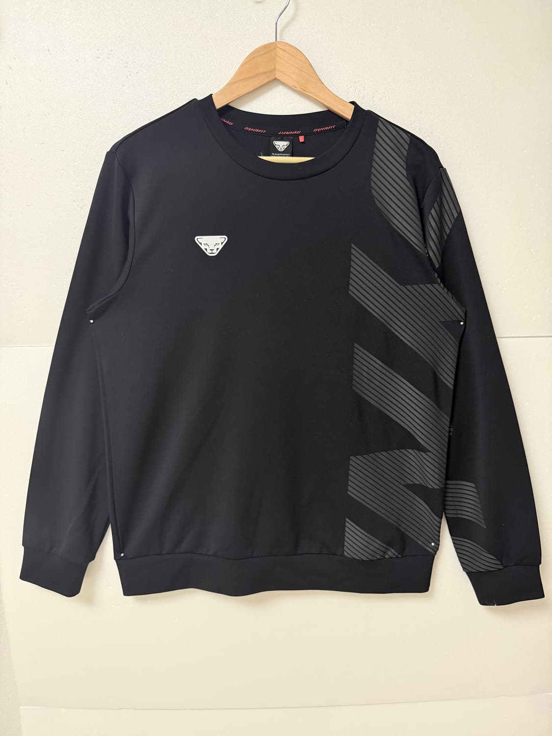 다이나핏(DYNAFIT) 기능성 맨투맨 블랙 트레이닝  상품이미지1