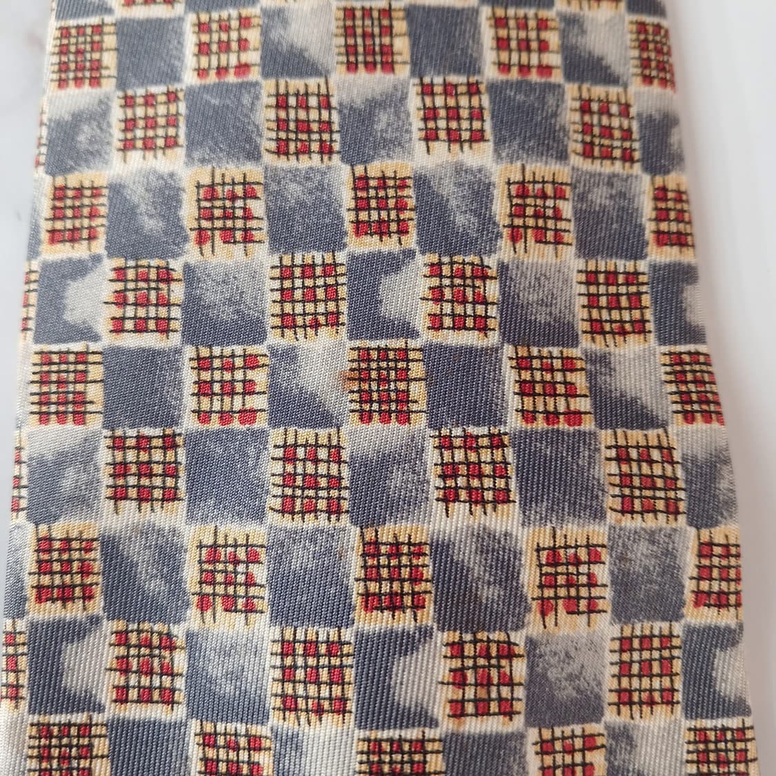 던힐 실크 그레이&골드 체크 패턴 넥타이 9.8cm A등급 A19141
 상품이미지7