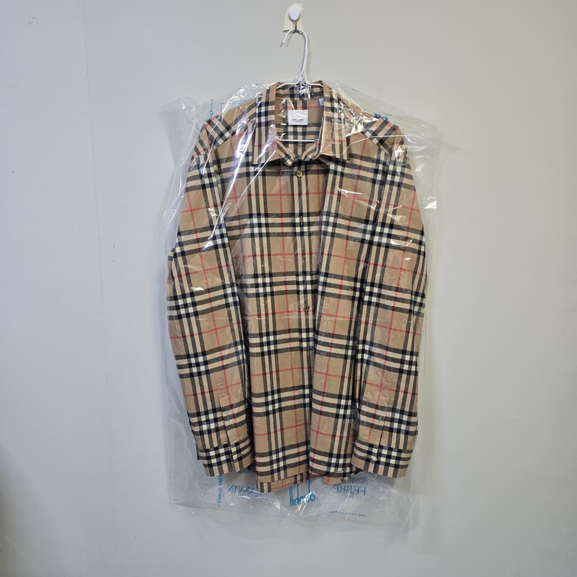 정품 신형 버버리 노바 체크셔츠 XXL 상품이미지5