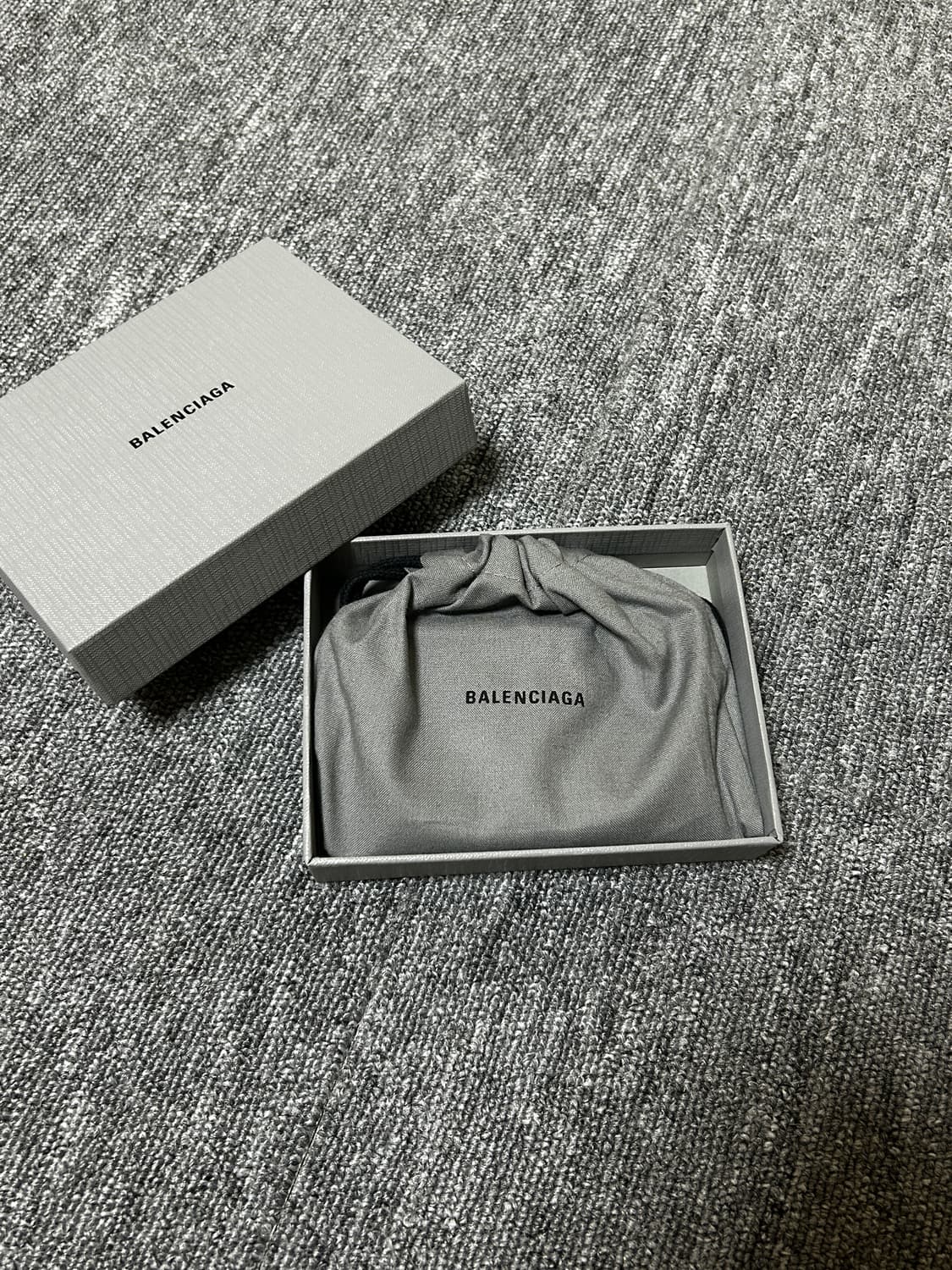 발렌시아가 크러쉬 롱 코인 카드홀더 판매합니다(새상품) 상품이미지5