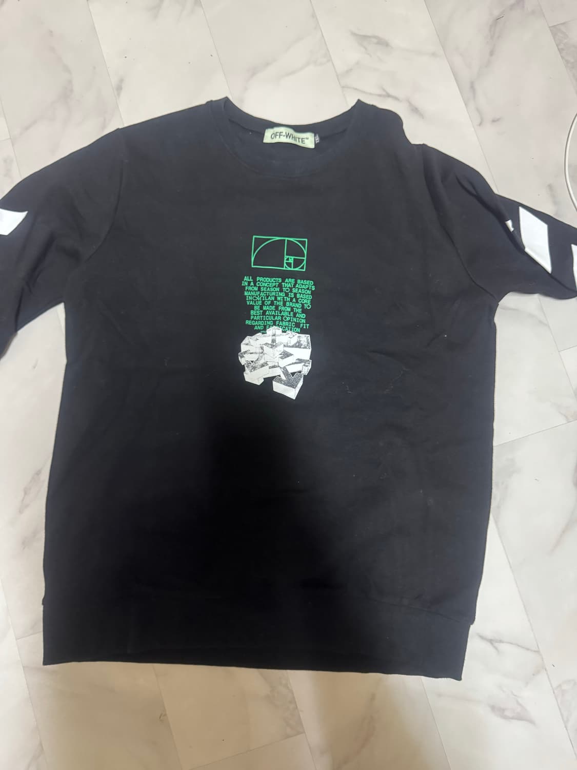 오프화이트 맨투맨 L 상품이미지1