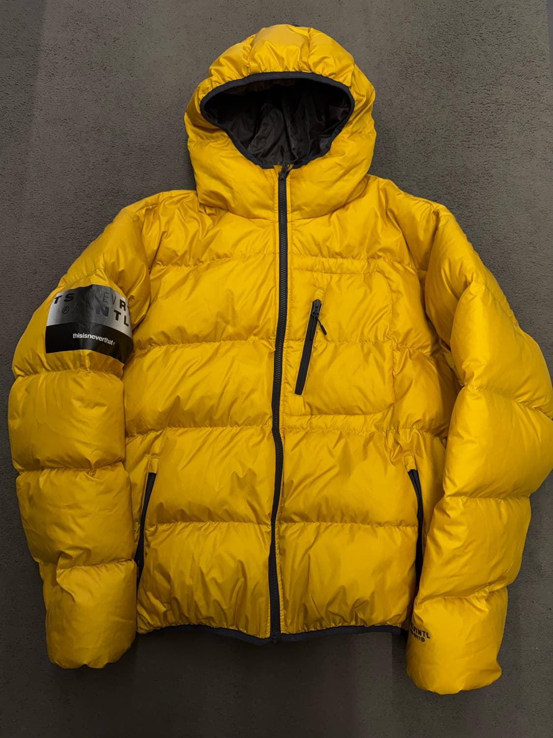 디스이즈네버댓 2017 퍼피 다운 패딩 처분  상품이미지1