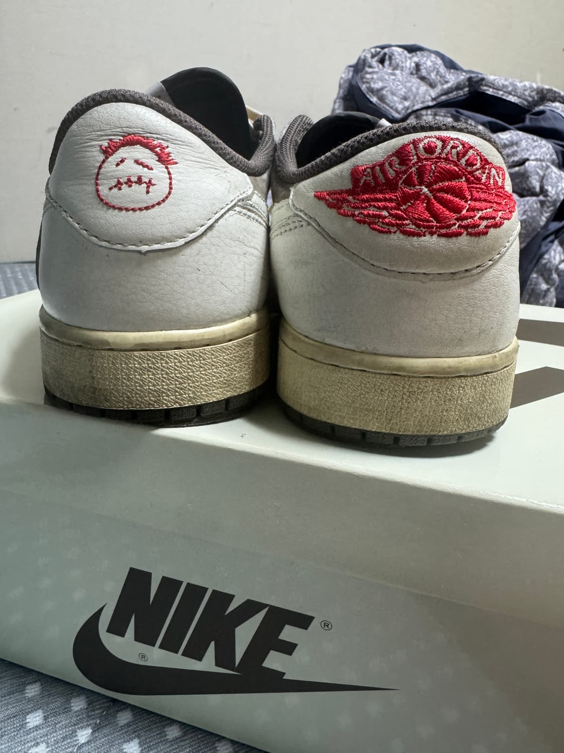 (275) 나이키 트래비스 스캇 에어 조던1 로우 상품이미지5