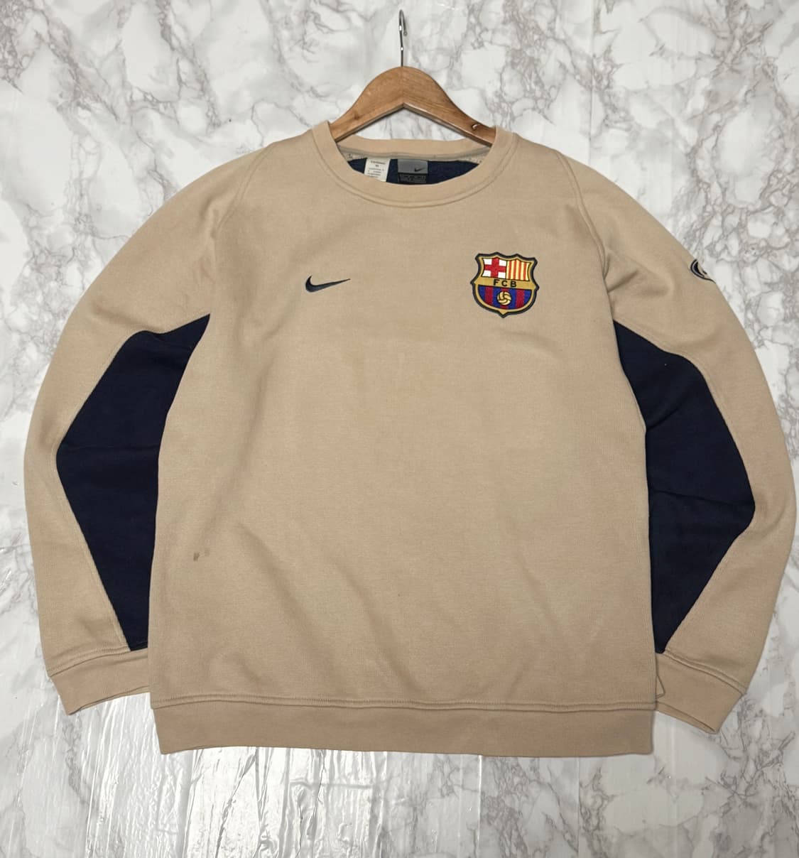 나이키 바르셀로나 03-04 어웨이 트레이닝 탑 맨투맨 상품이미지1