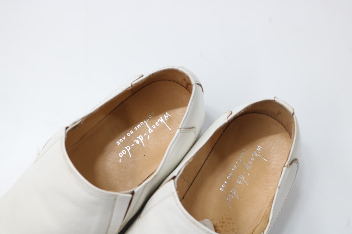 훕데두 빈티지 화이트 레더 포인티드 토 슬립온 로퍼 (42) 상품이미지5