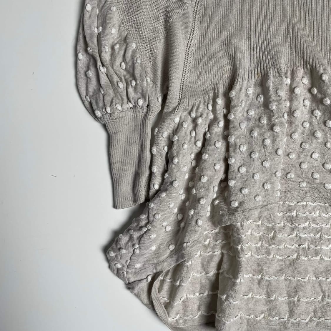 High use 도트 크롭 슬리브 탑 (italy)   상품이미지4