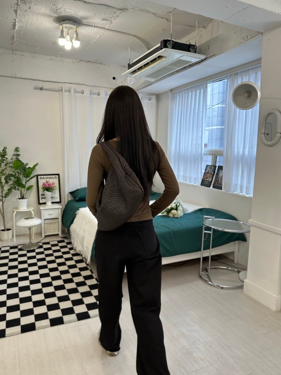 [A 정품] 보테가베네타 호보백 미디움 다크브라운 상품이미지10