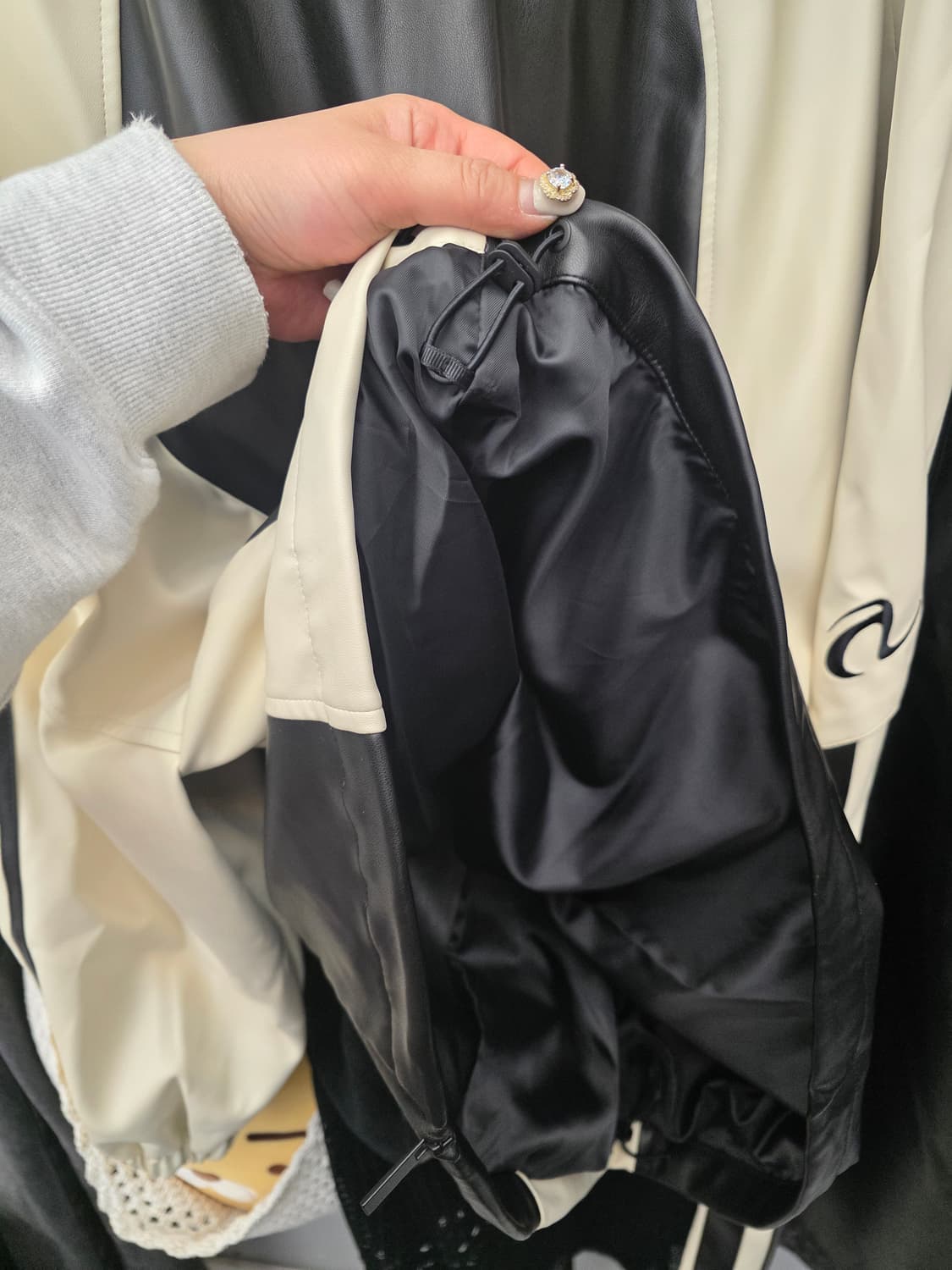 새상품)널디 에코 레더 트렉 져지 셋업 M 상품이미지7