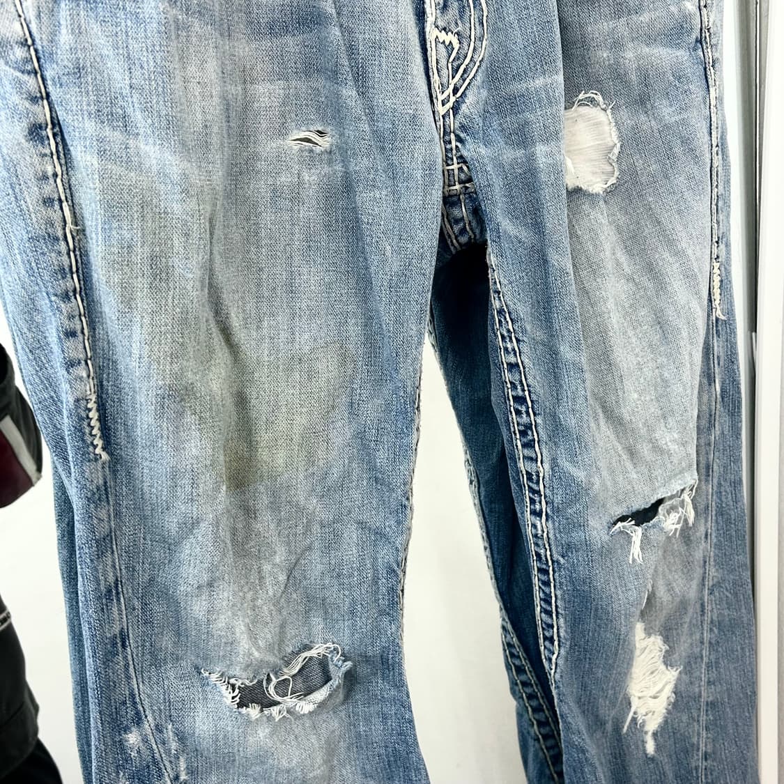 트루릴리전 데미지 부츠컷 데님 팬츠 상품이미지9