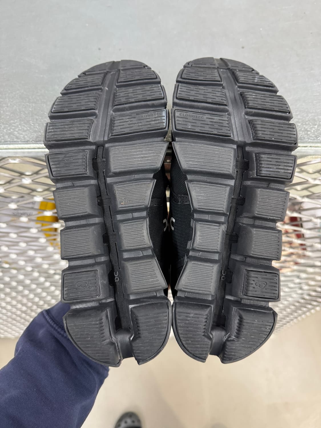 온러닝 클라우드5 워터프루프 235 상품이미지7