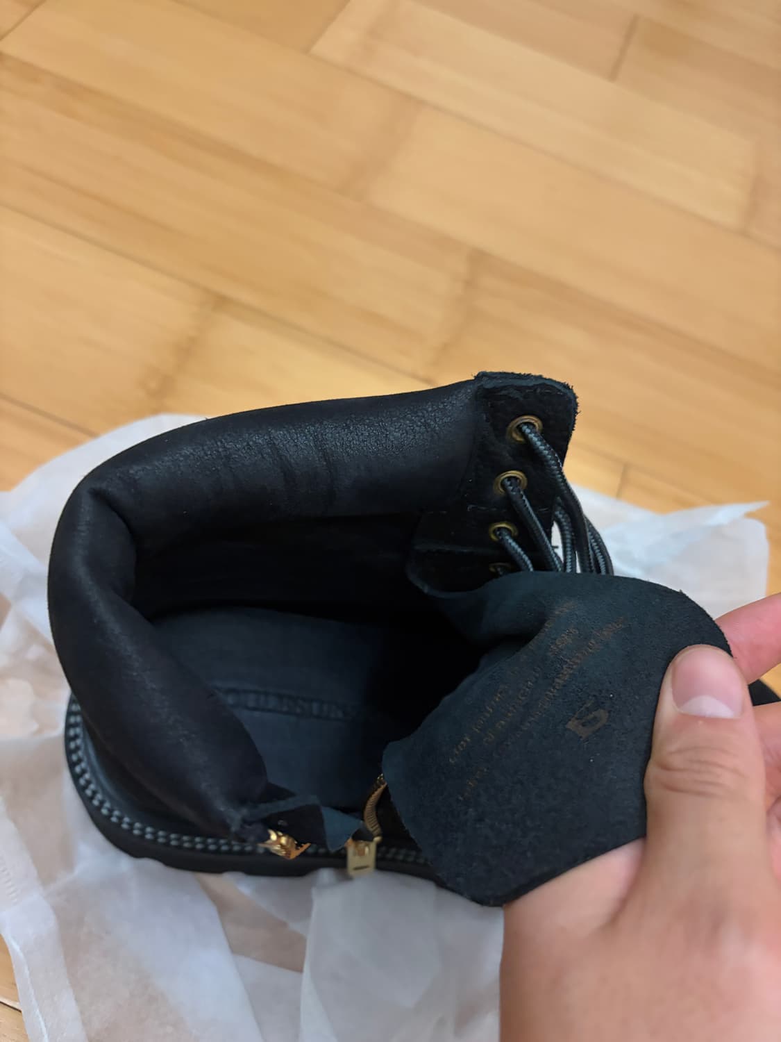 쏘유레슈어 벨루가 250 상품이미지2