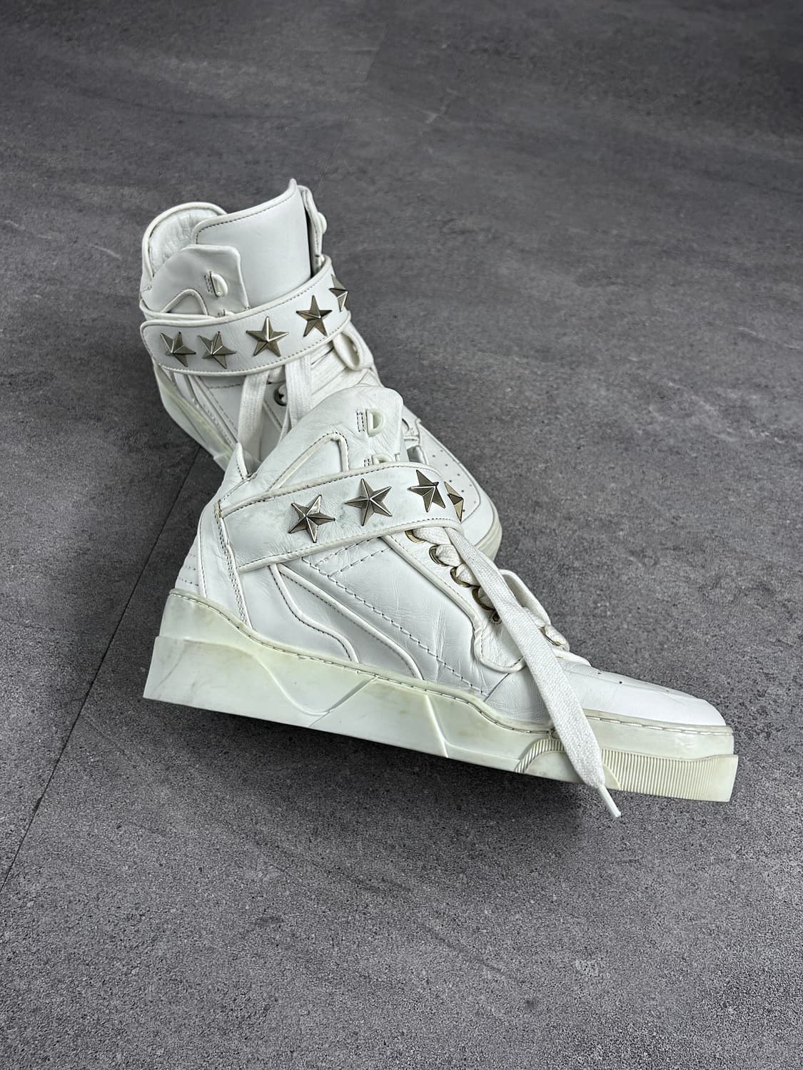 지방시 스타 타이슨 하이탑 스니커즈 상품이미지3