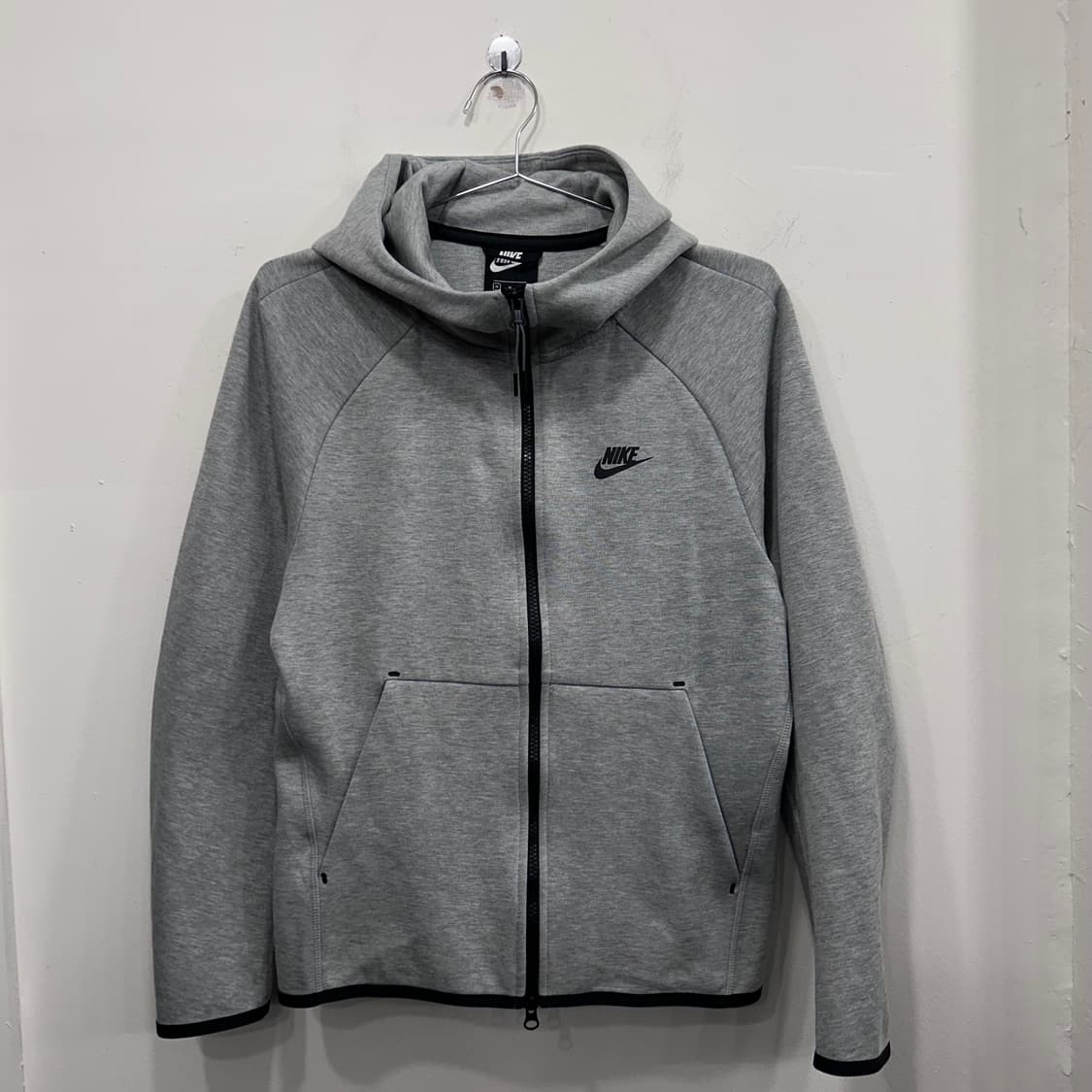 나이키 컴팩트 테크팩 래글런 후드집업 상품이미지2