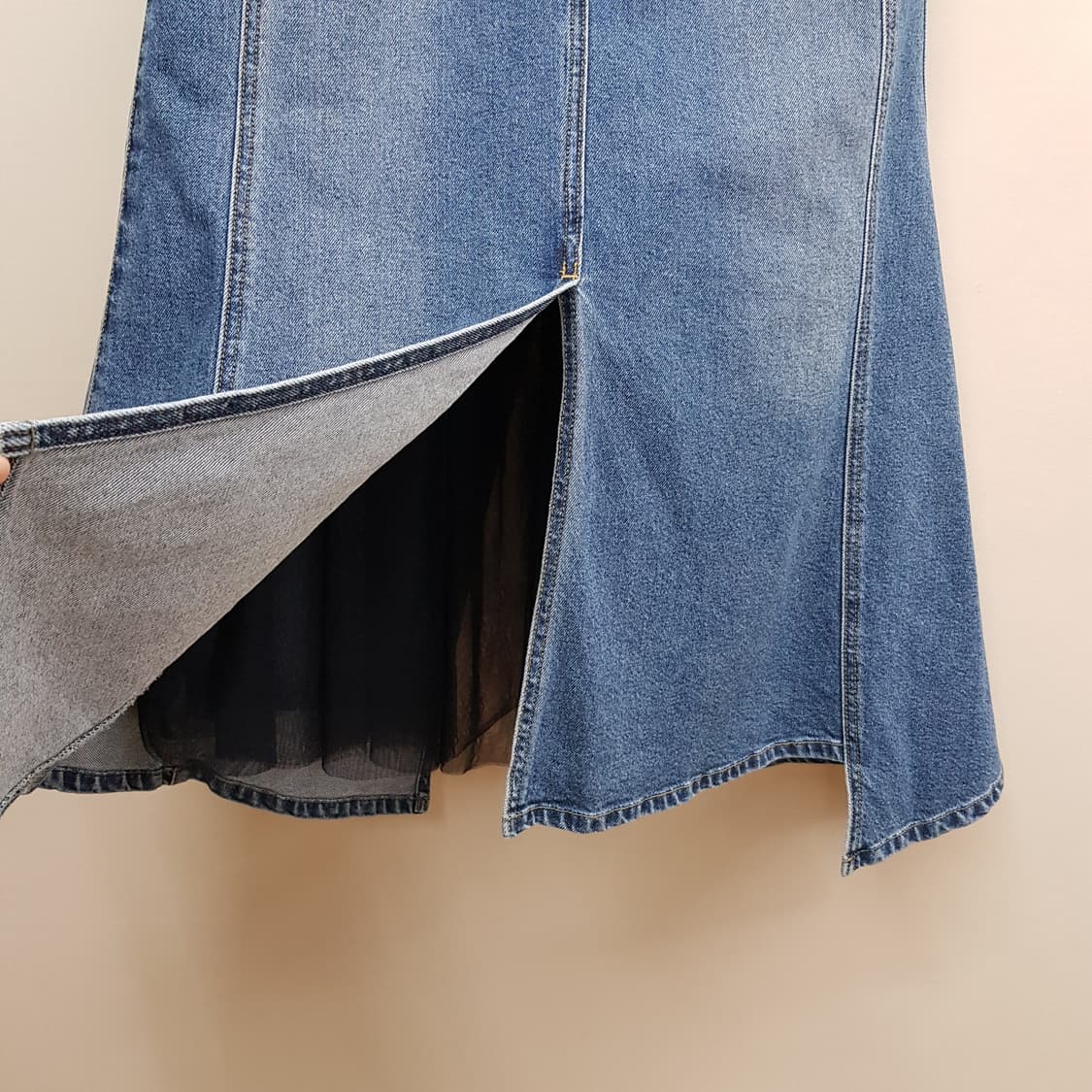 O2nd 2024 인디고 데님 플레어 롱 스커트 67-98사이즈 상품이미지3