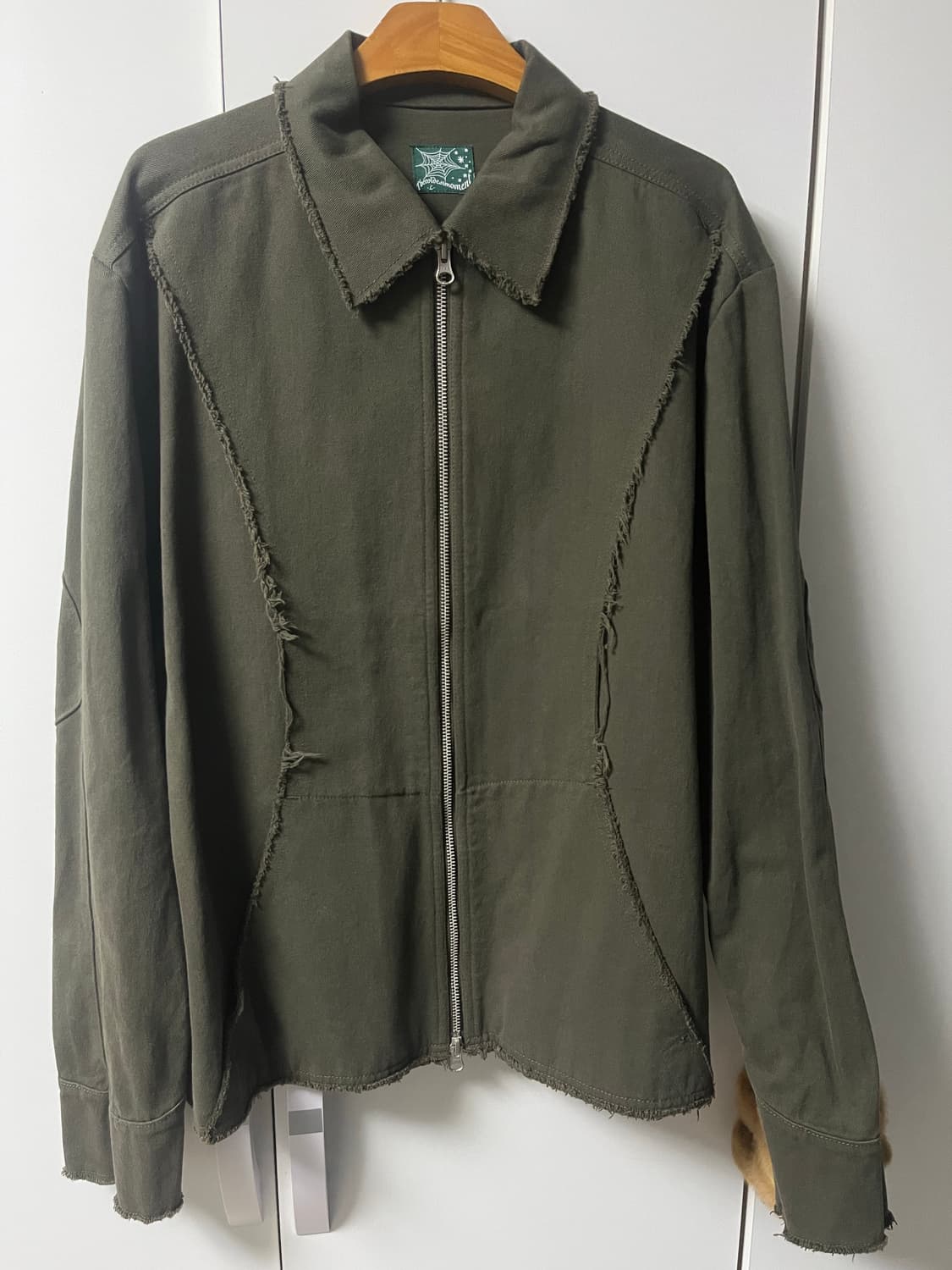 더콜디스트모먼트 컷오프 트러커자켓 상품이미지5