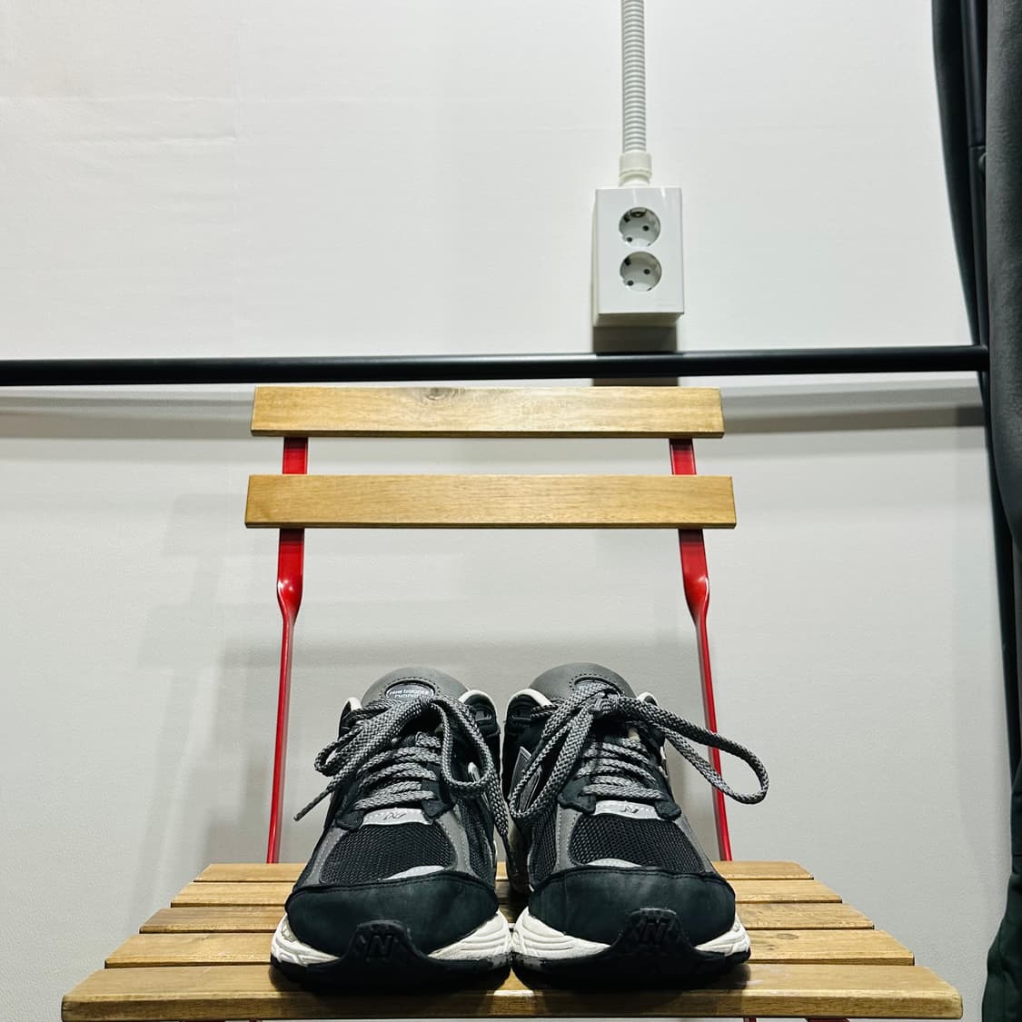 270) 뉴발란스 운동화 남성 남자 신발 2002R 블랙 상품이미지2