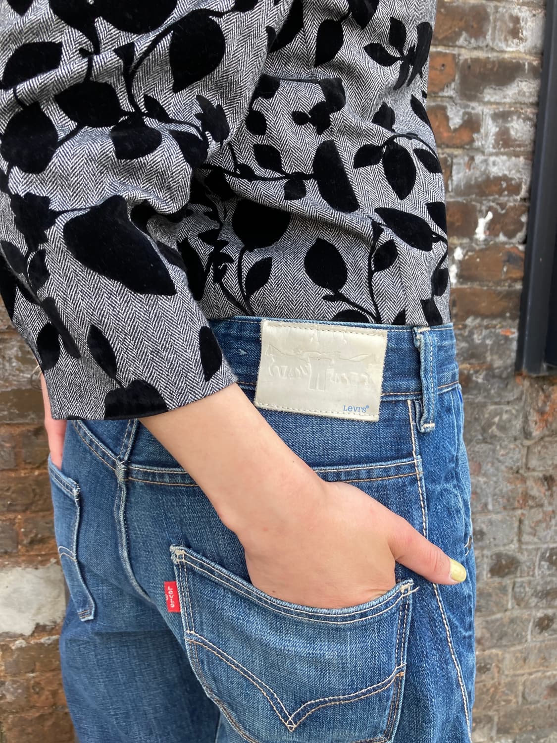 Levi’s 화이트 가죽탭 중청 데님 팬츠 상품이미지6