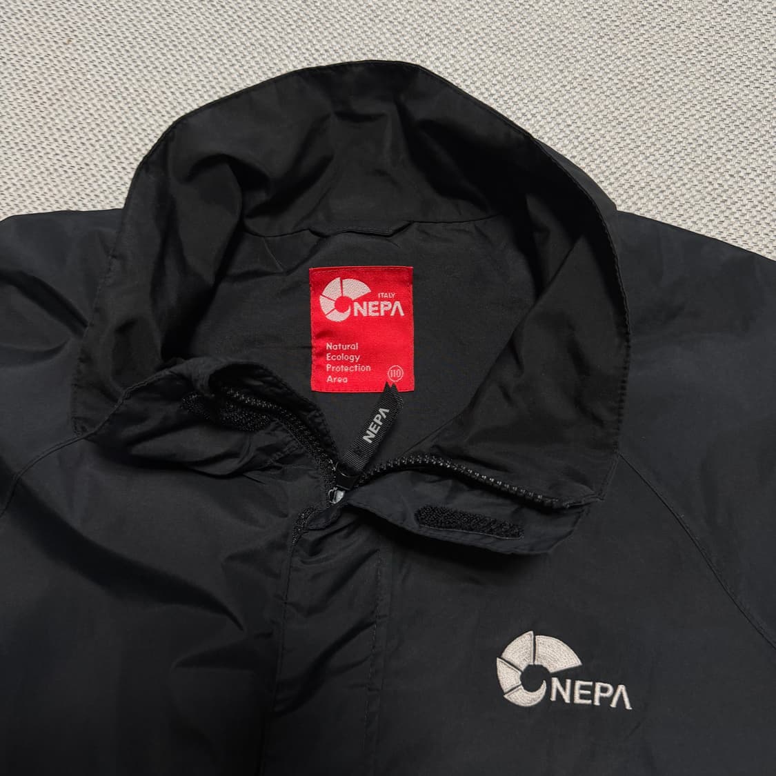 네파 사이드로고 노리밋 바람막이 자켓 상품이미지3