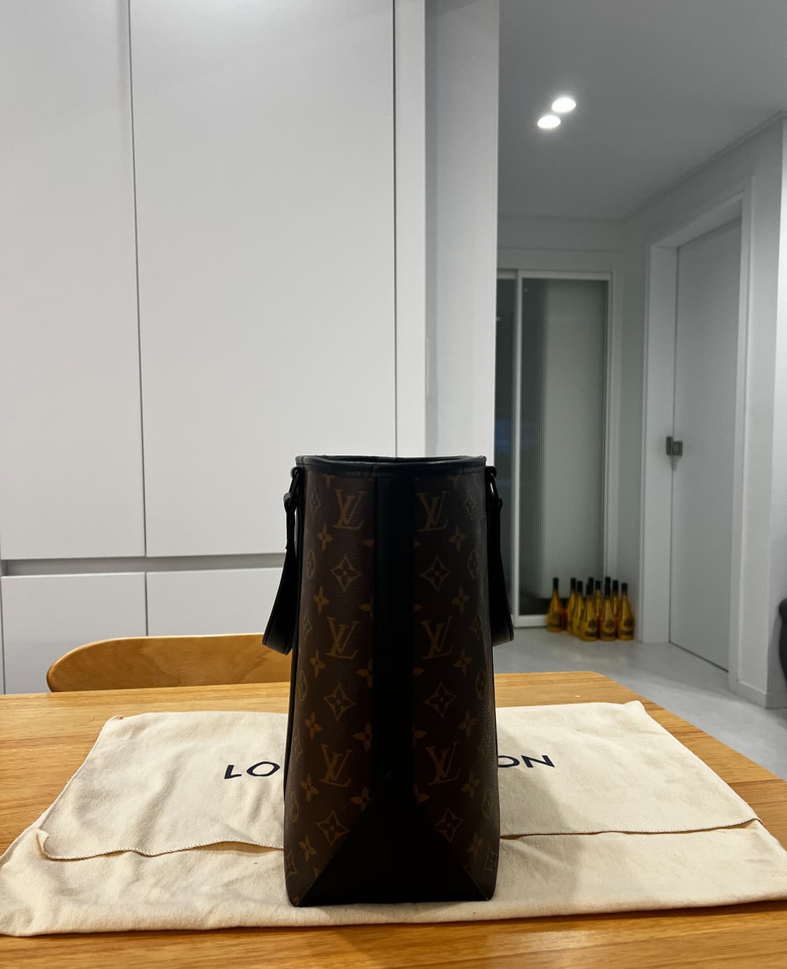 루이비통 마카사르 위켄드 토트백 상품이미지3