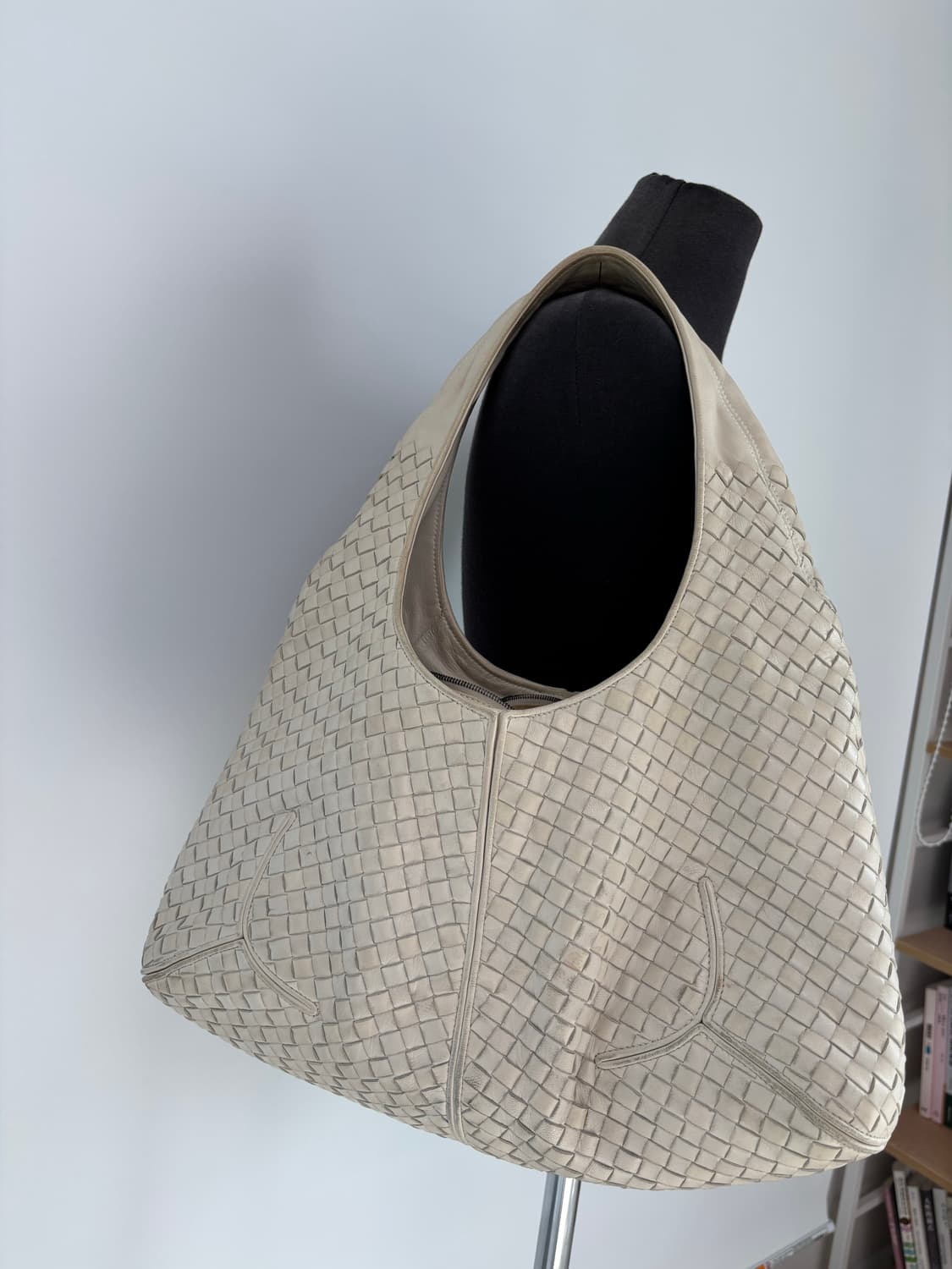 보테가베네타 호보백 화이트 상품이미지2