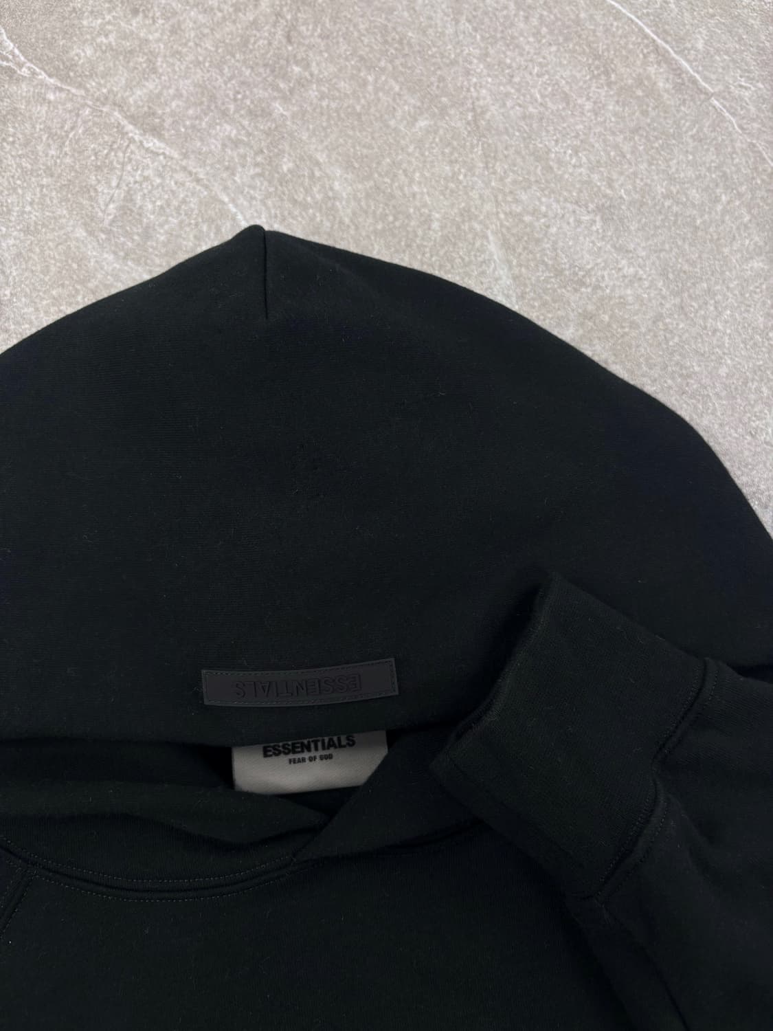 - Fear of God Essentials Hoodie   표기 𝑆 상품이미지2