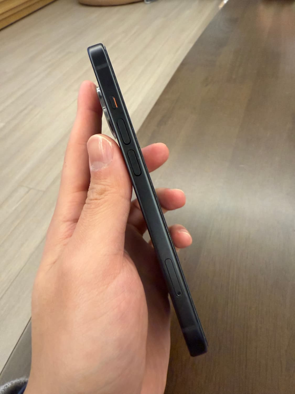 아이폰15 블랙 256GB 상품이미지5