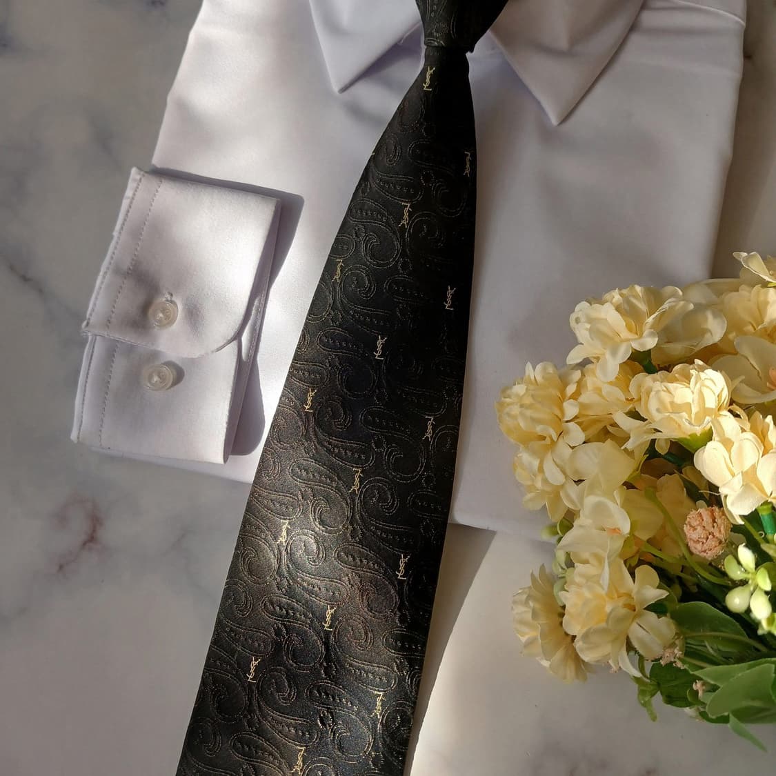 입생로랑 실크 자수 패턴 넥타이 9.3cm A+등급 A19241
 상품이미지5