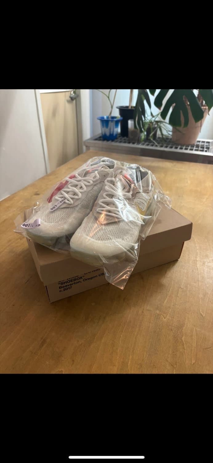 나이키 오프화이트 베이퍼맥스 270 상품이미지1